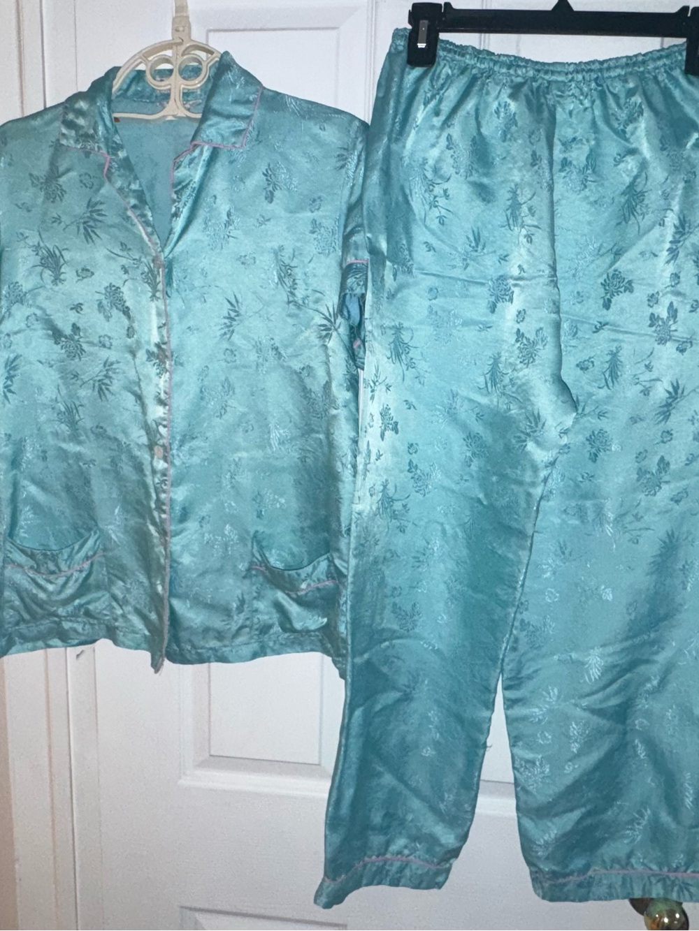 Vintage Golden Dragon 100% Silk Pajamas Teal Embroidered Set L (Runs Small)